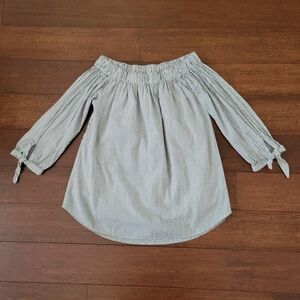 Womens Off Shoulder Flowy 3/4 Sleeve Blouse Size M White Gray Stripe Hoity Toity